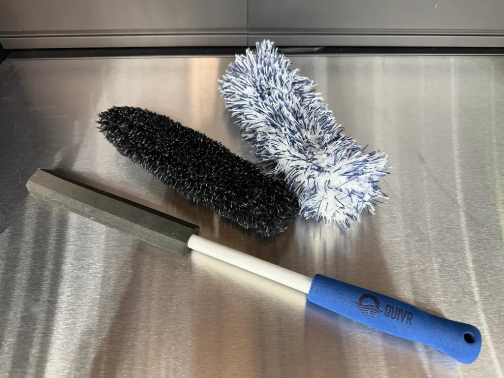 QUIVR S Turn Wheel Brush